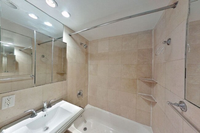 Photo - East 100th Street Unit 4B