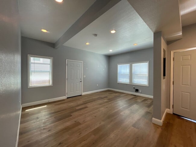 Photo - 812 20th St Unit 0812