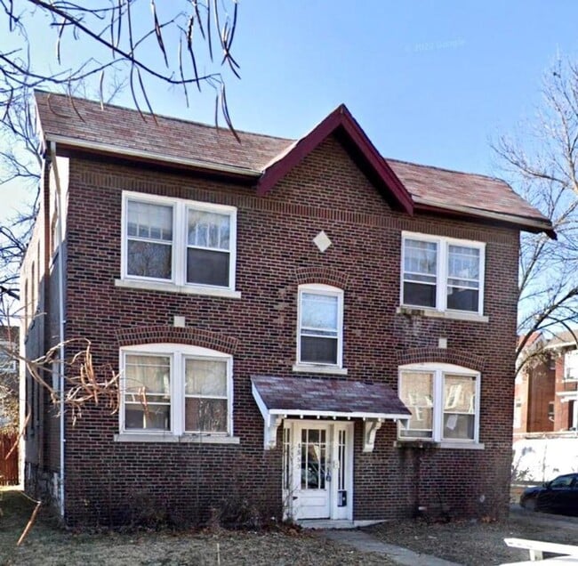 Building Photo - 4560 Flad Ave Unit 1E