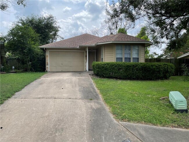 Building Photo - 16719 Whitebrush Loop