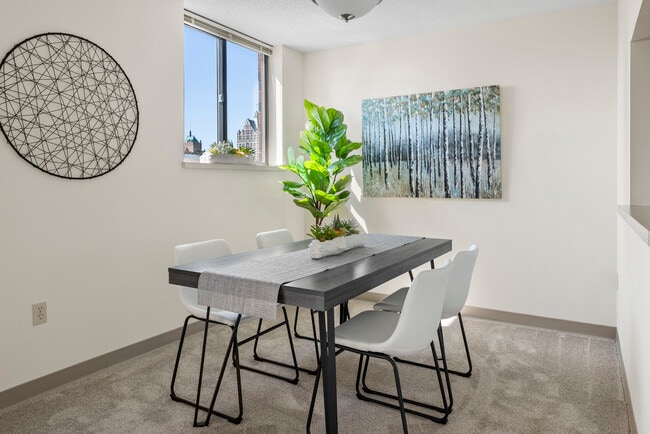2 BD Paired Dining Area