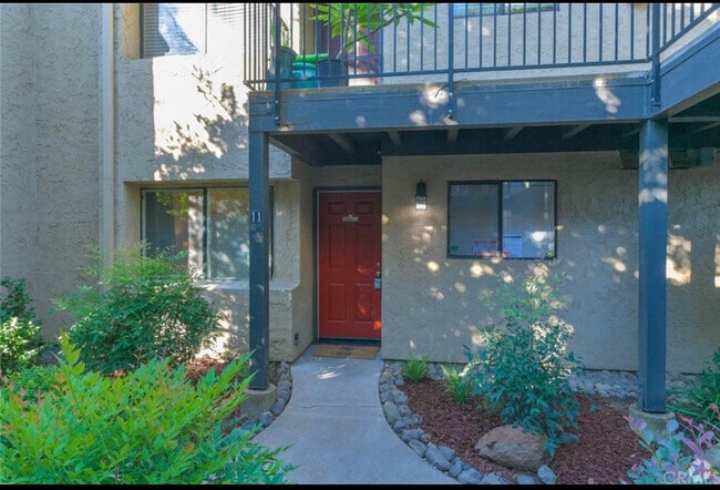 Building Photo - 1420 Sherman Ave Unit 11 Rental