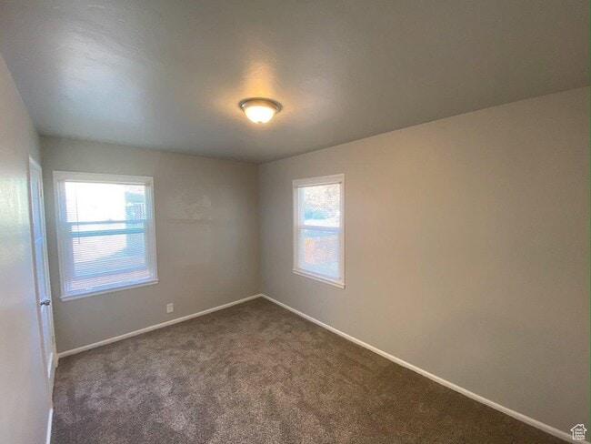 Photo - 354 S Brookside Dr
