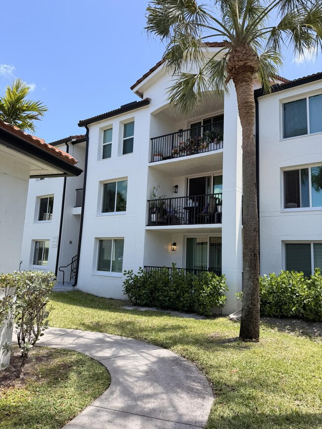 Photo - 1103 Villa Cir