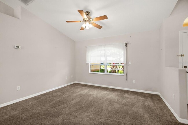 Photo - 67 Flemingwood Ln