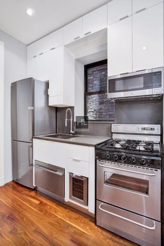 Building Photo - Barrow Street