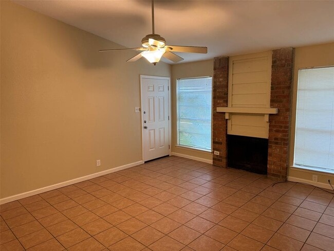 Building Photo - 10805 Lanshire Dr Rental