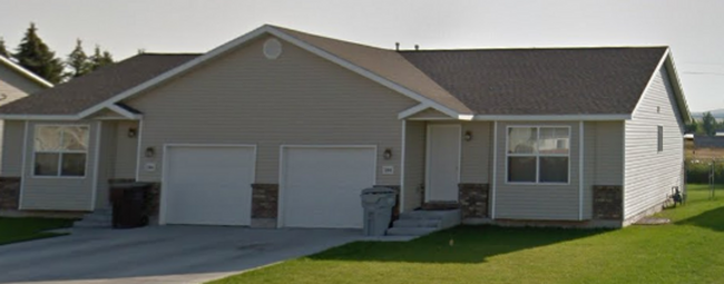 Newer 3 bedroom twin home in east Idaho Falls - Newer 3 bedroom twin home in east Idaho Falls