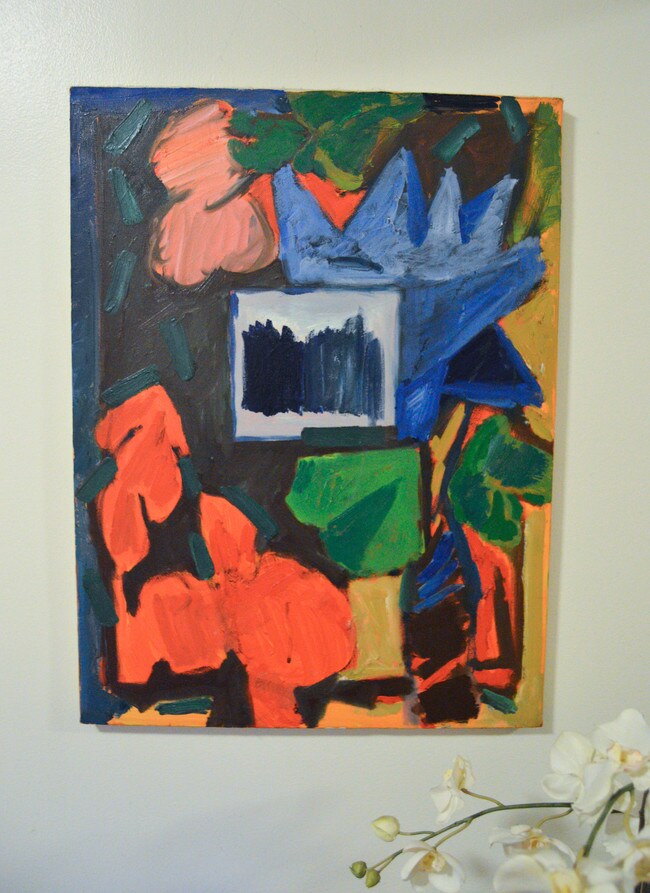 Artwork in LR - 1930 Bank St Unit 1