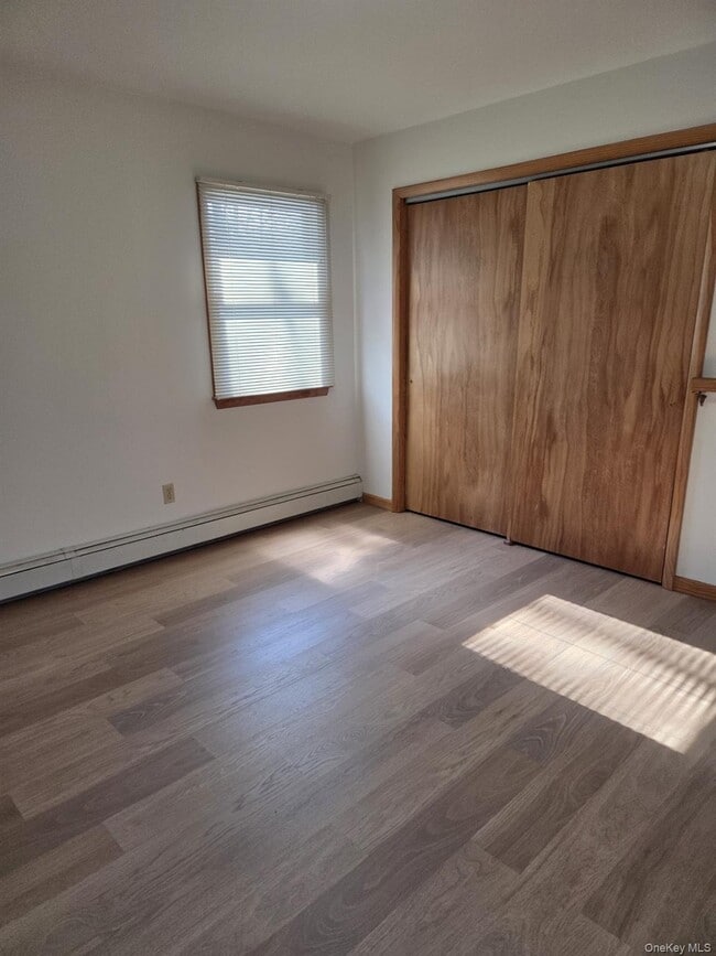 Photo - 6 Honey Ln W