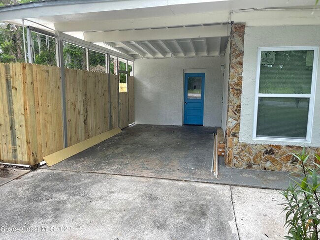 Photo - 7332 Sheridan Rd