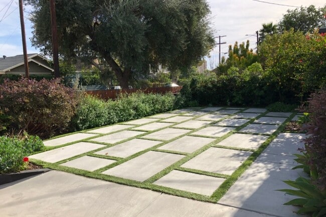 Photo - 833 Waterloo St