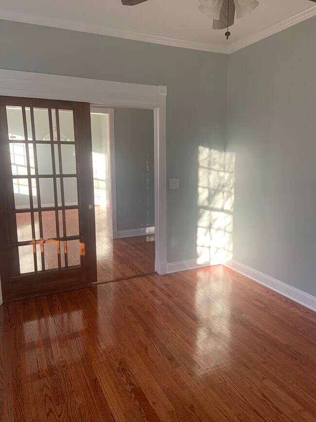 Photo - 410 Chatham Forest Dr