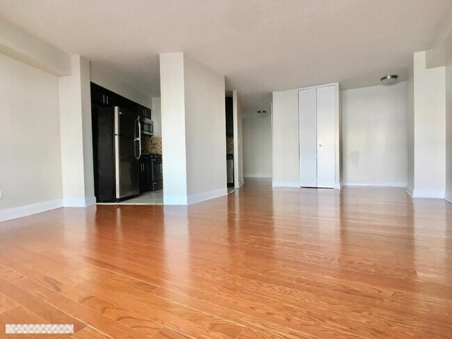 Photo - 3333 Broadway Unit D21C