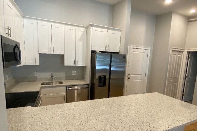 Kitchen - 20 Locust St