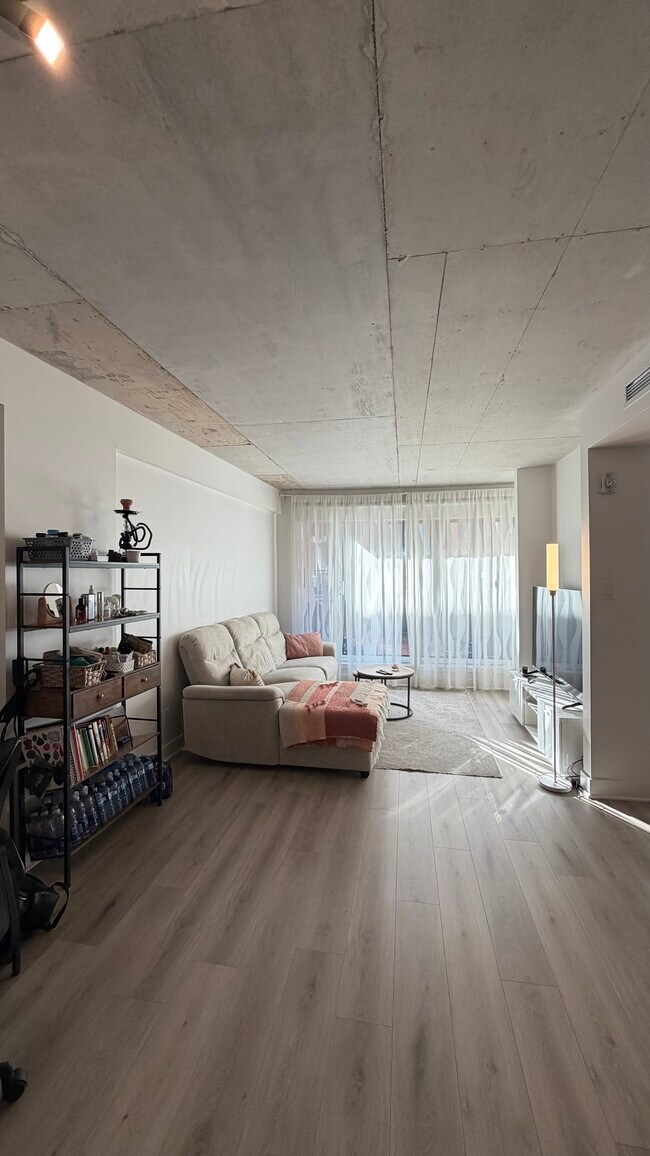 Photo - 1050 Boul René-Lévesque E Unité 301