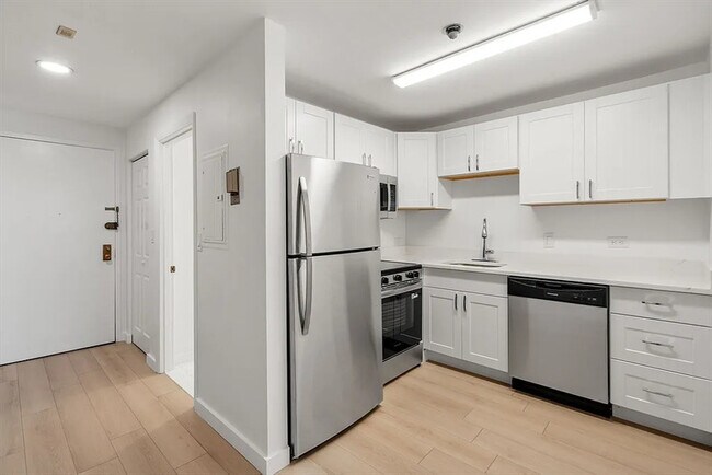 160 Commonwealth Ave Unit 616