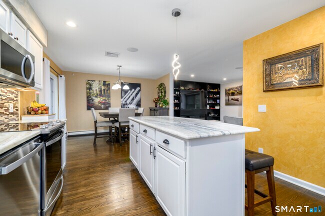 108 Perry Dr