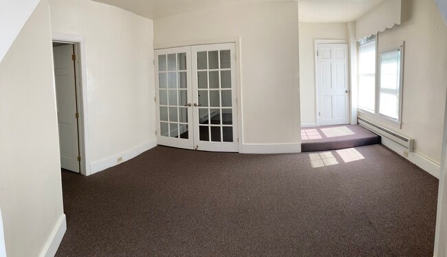 Building Photo - 300 Grampian Blvd Unit 1