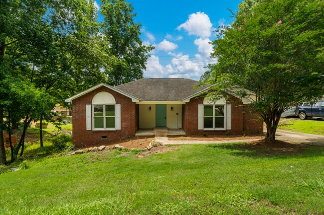 Building Photo - 4658 Thoroughbred Ln Rental