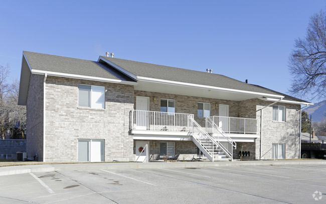 Photo - Gray Cliff Apartments