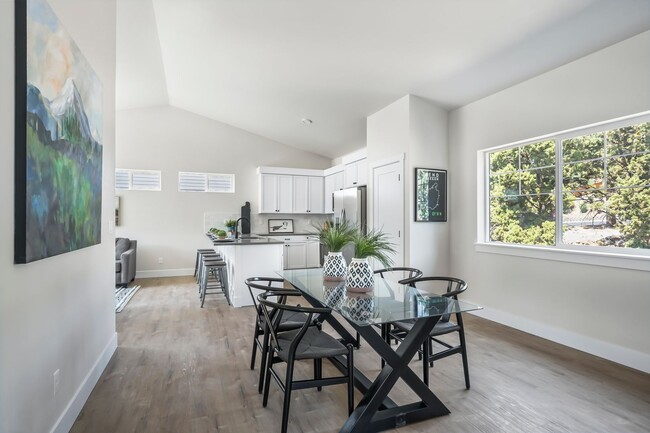 Photo - New 2 Bed/1 Bath Duplex Apartment with Two...