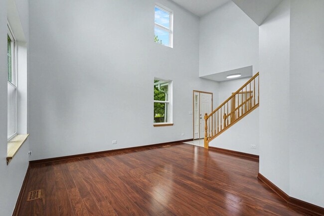 Photo - 937 Emerald Dr