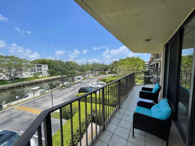 Photo - 799 Jeffery St Unit 302