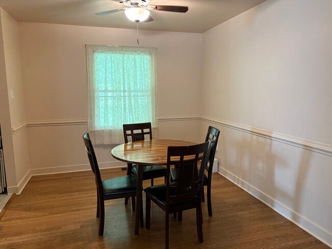 Dining room - 3721 Winterhaven Rd