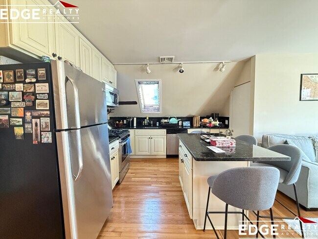 Photo - 11 Mapleton St Unit 3