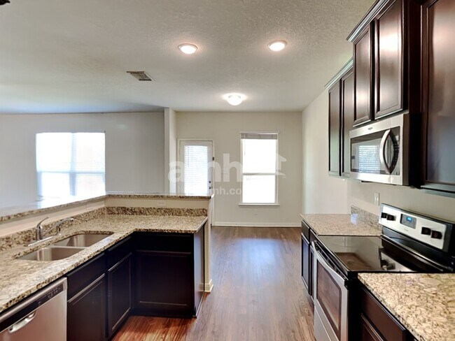 Photo - 7931 Bluewater Cove
