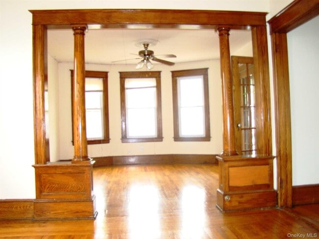 Photo - 2 Worrall Ave Unit 2