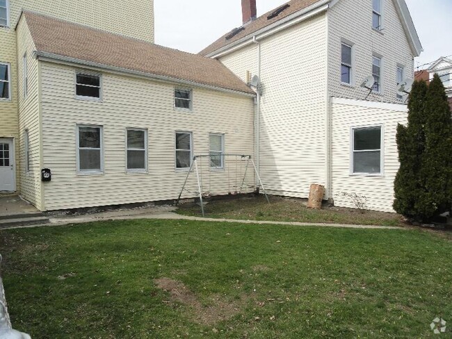 Building Photo - 29 Mount Vernon St Unit 1 Rental