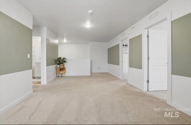 Photo - 3225 E Mossy Rock Ct