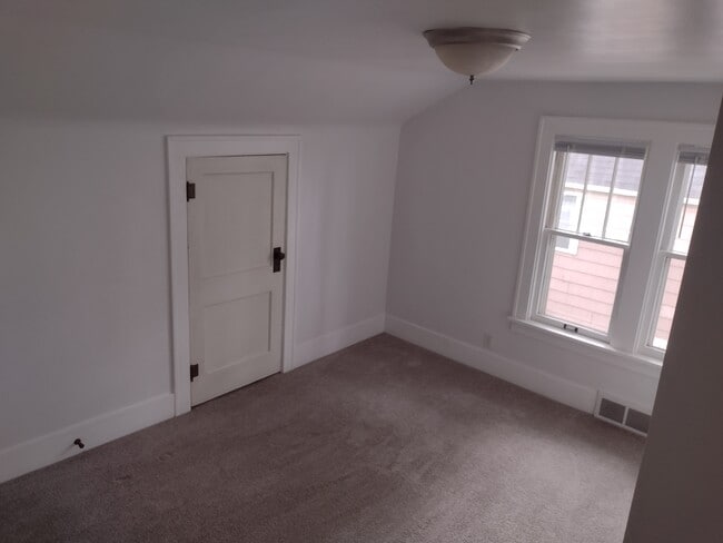 Photo - 315 State Ave Unit Upper