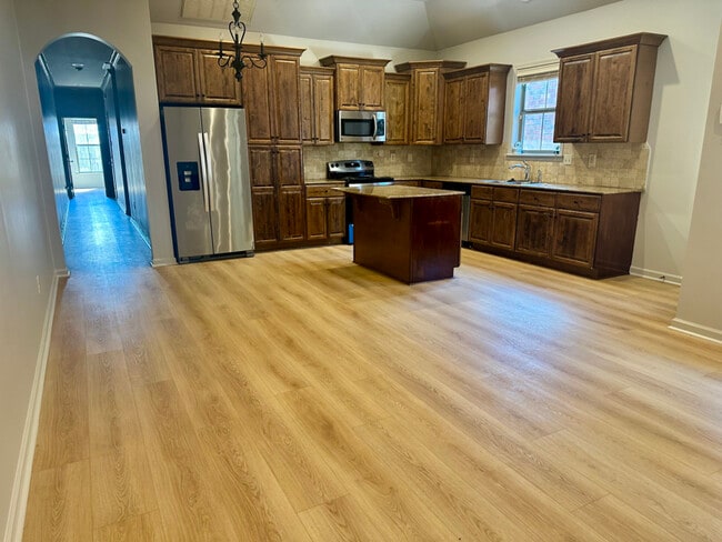 Photo - 207 Chimney Rock Blvd