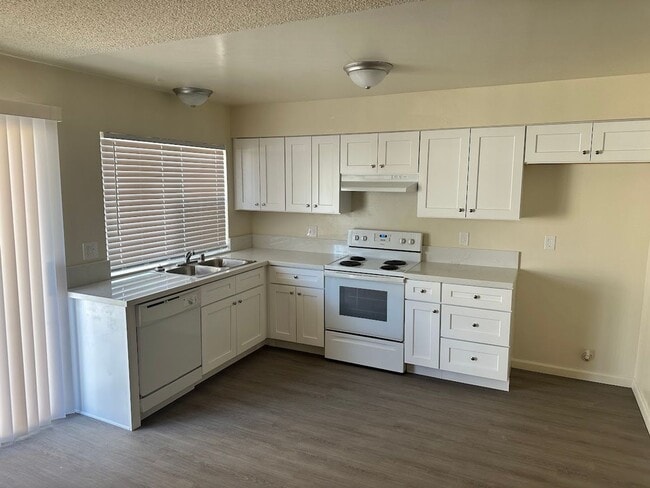 Photo - 3013 N Half Moon Dr Unidad B