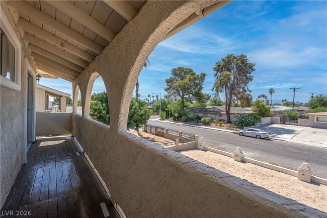 Photo - 2298 Golden Arrow Dr