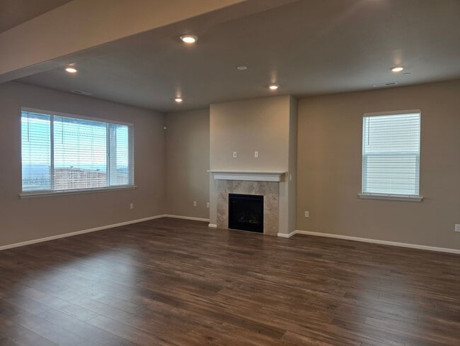 Photo - 4 Bedroom Home in Soundview Estates!