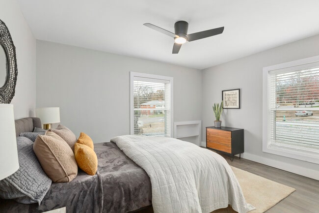 Photo - The Square on Delmar