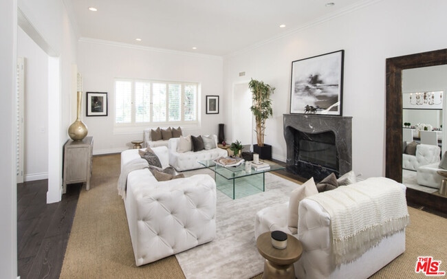 Building Photo - 10108 Empyrean Way Unit 304 Rental