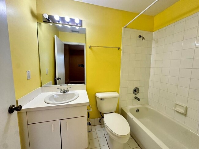 Photo - 420 SW 122nd Ave