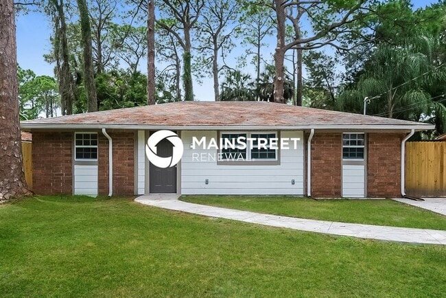 Building Photo - 3 Bedroom Pet-Friendly Home in New Port Richey, FL with Main Street Renewal