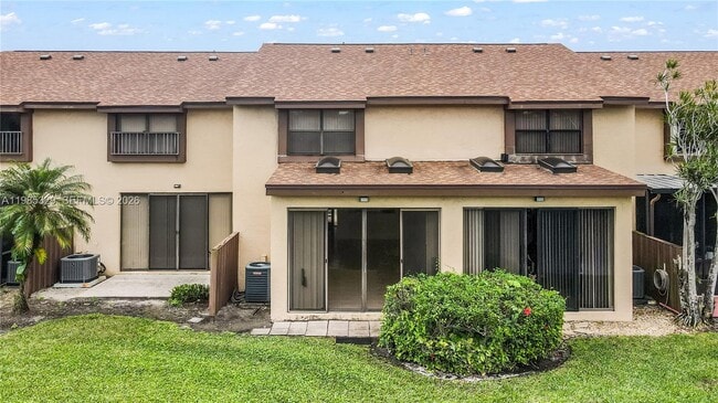 Photo - 3952 Cocoplum Cir