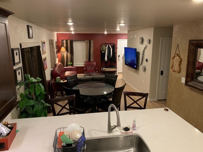 Photo - 210 Marshall Mews St