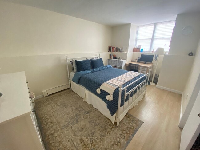 Photo - 1430 Tremont St