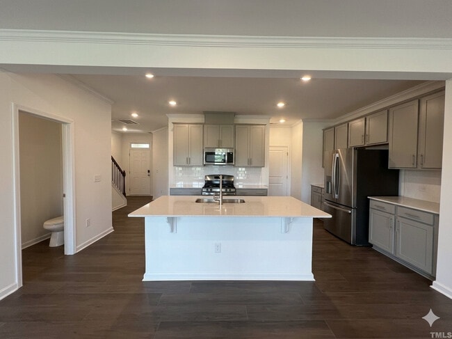 Photo - 237 Shingle Oak Rd