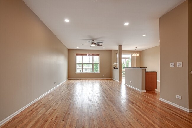 Photo - 1817 Crenshaw Cir
