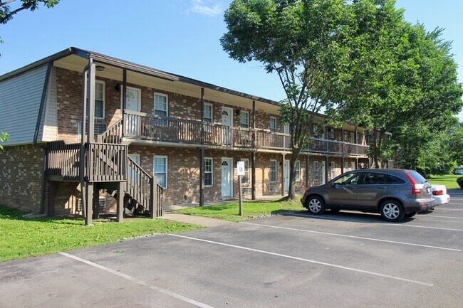 Savannah Square & Terrace Apartments
