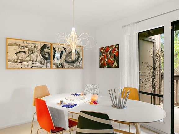 Photo - 2424 Larkspur Ln